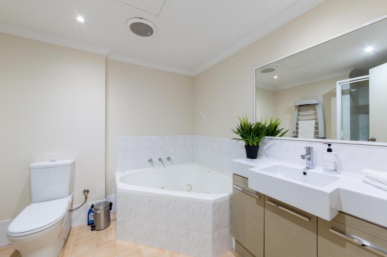 Spacious Homely Close To Everything Apartment Perth